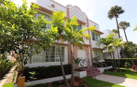 811 JEFFERSON AVENUE #102