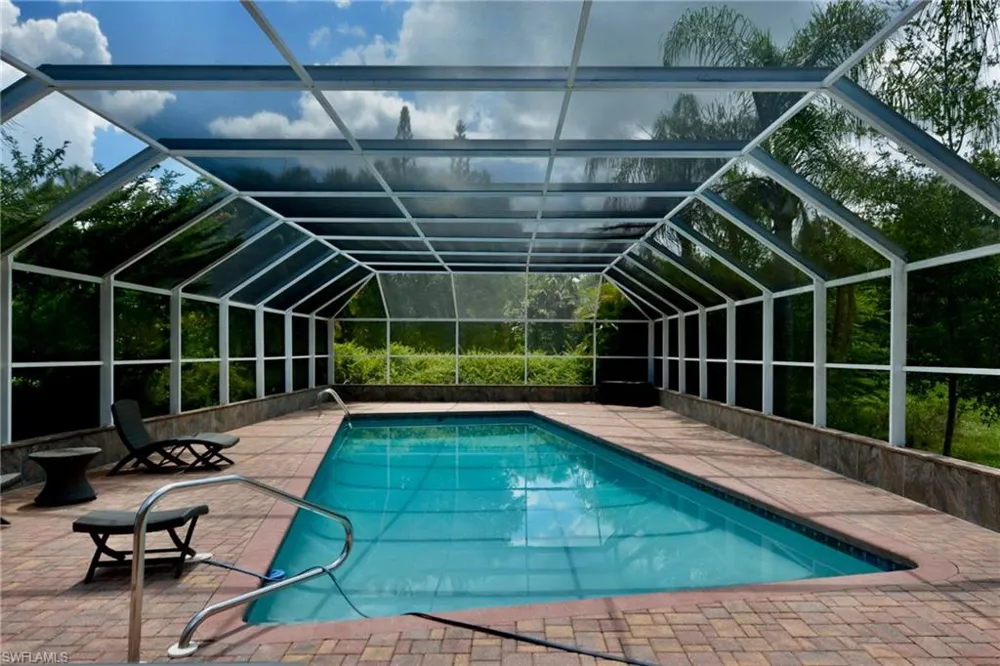 18220 Elmwood Drive Alva, FL 33920