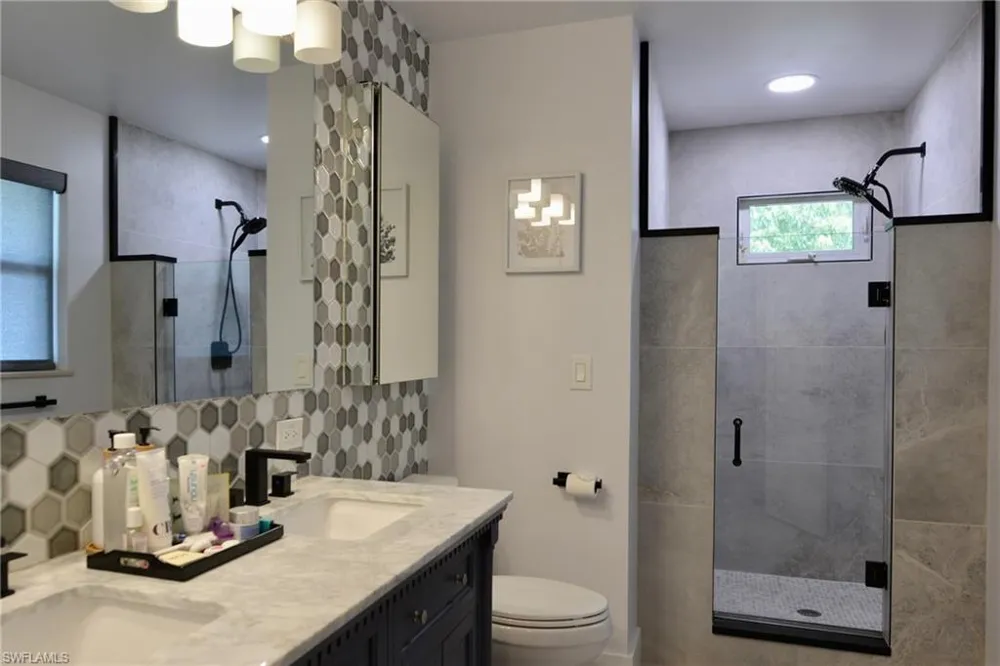 18220 Elmwood Drive Alva, FL 33920