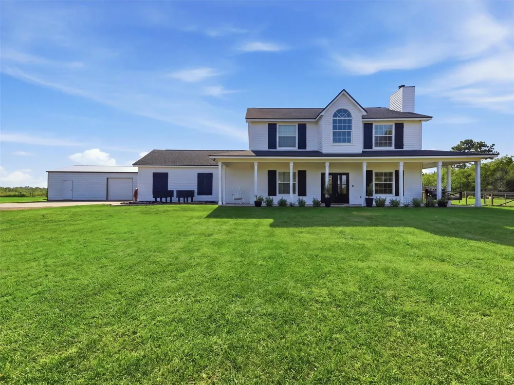4560 Mcdermand Road China, TX 77713