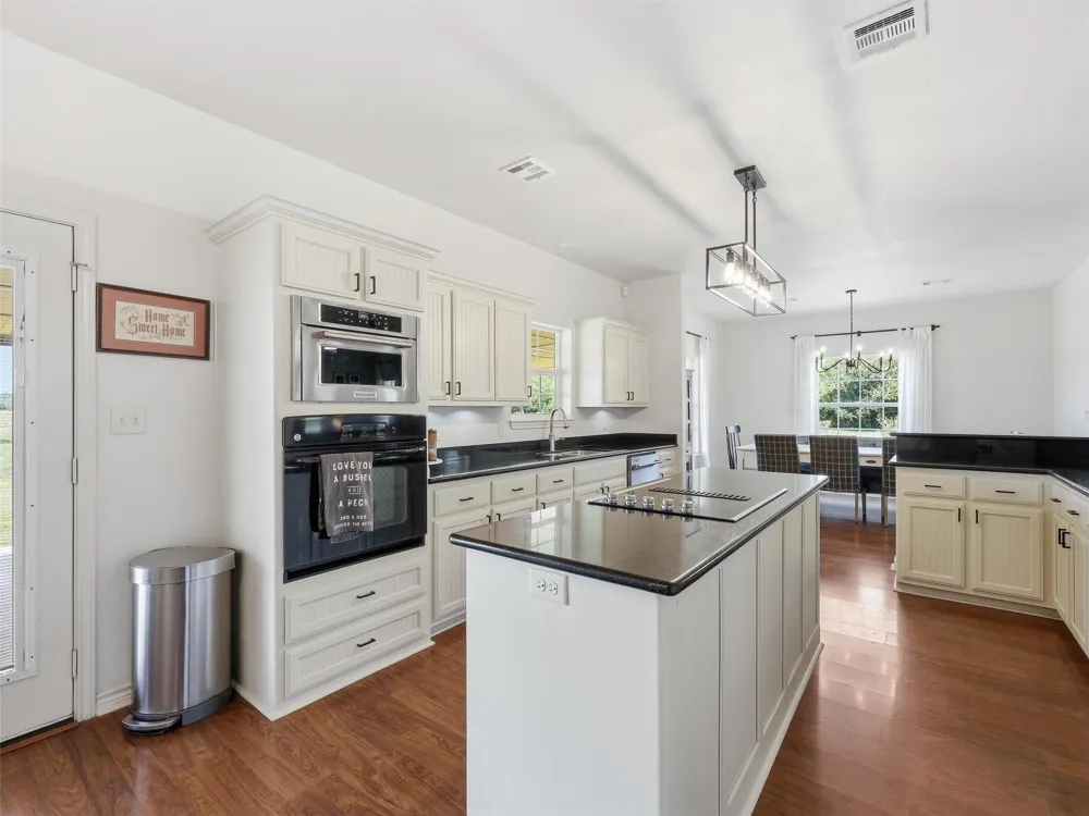 4560 Mcdermand Road China, TX 77713