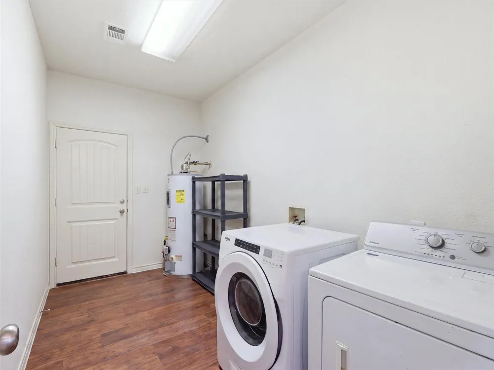 4560 Mcdermand Road China, TX 77713