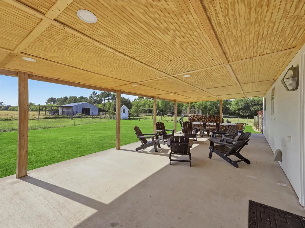 4560 Mcdermand Road China, TX 77713