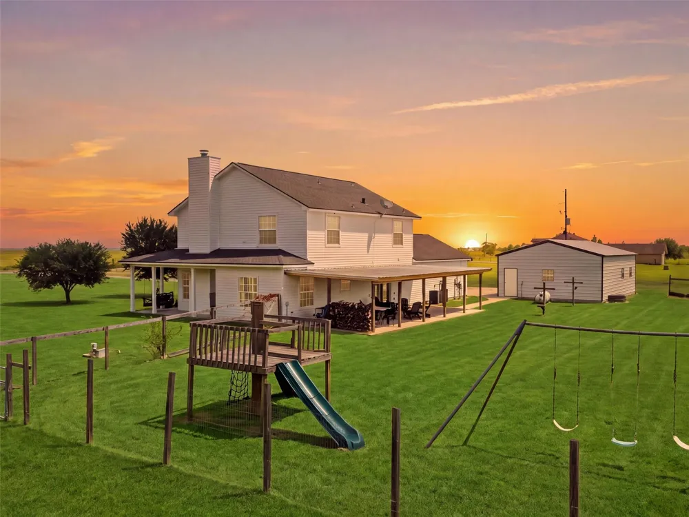 4560 Mcdermand Road China, TX 77713