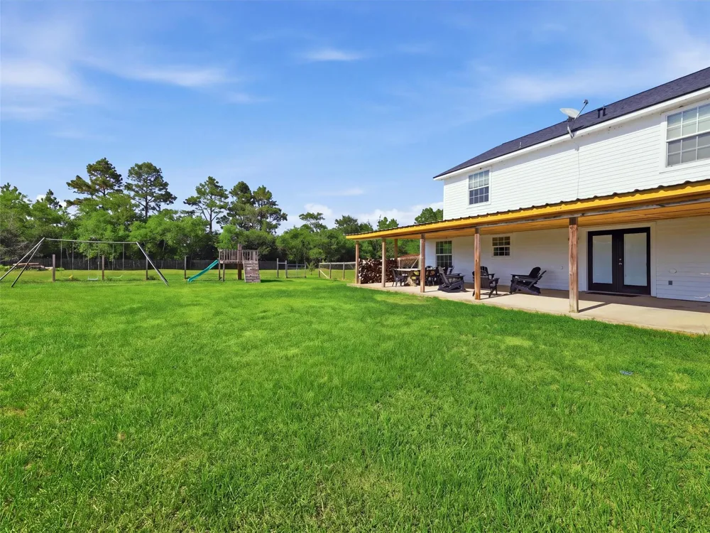 4560 Mcdermand Road China, TX 77713