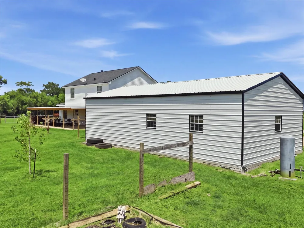 4560 Mcdermand Road China, TX 77713