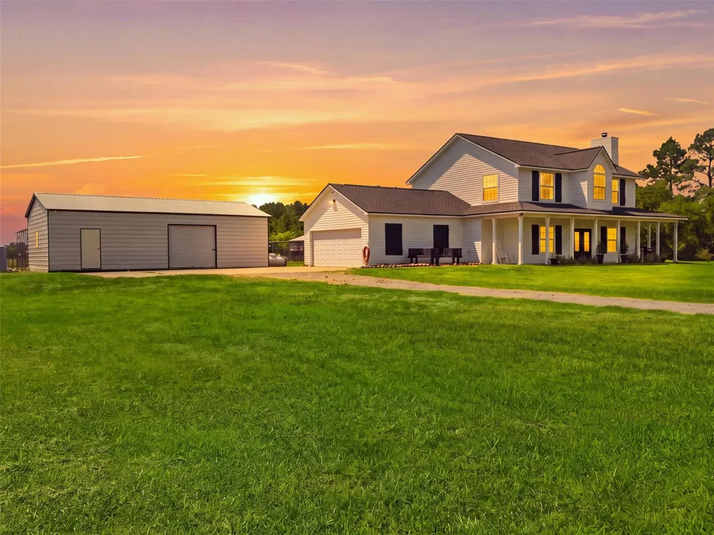 4560 Mcdermand Road China, TX 77713
