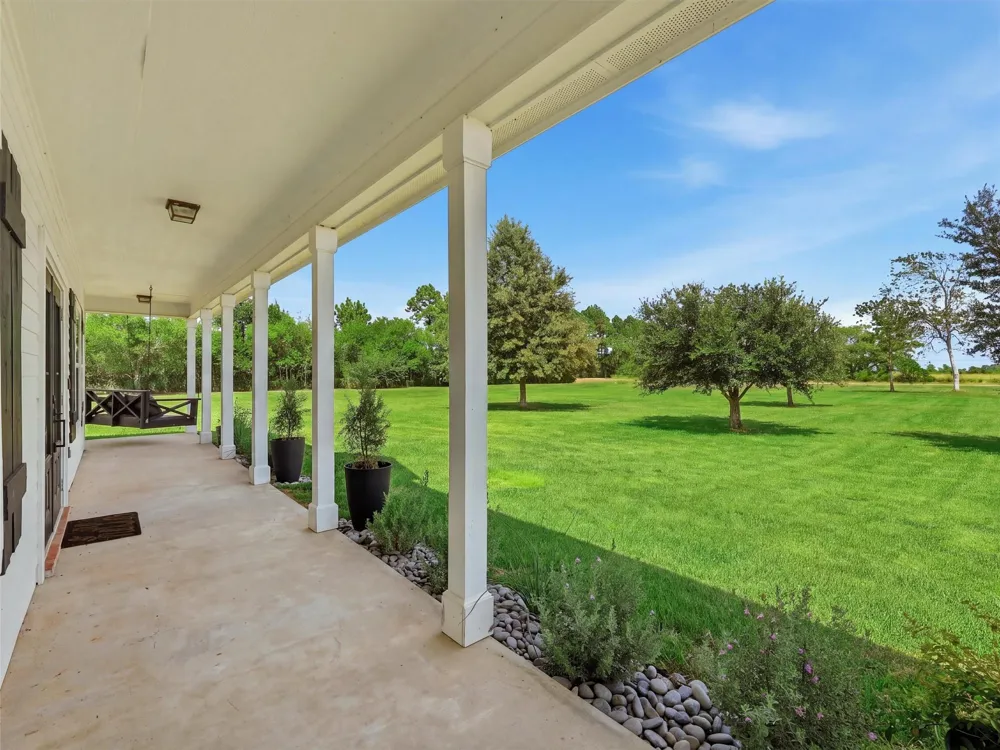 4560 Mcdermand Road China, TX 77713