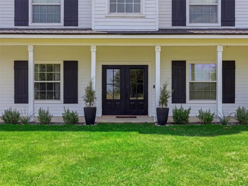 4560 Mcdermand Road China, TX 77713