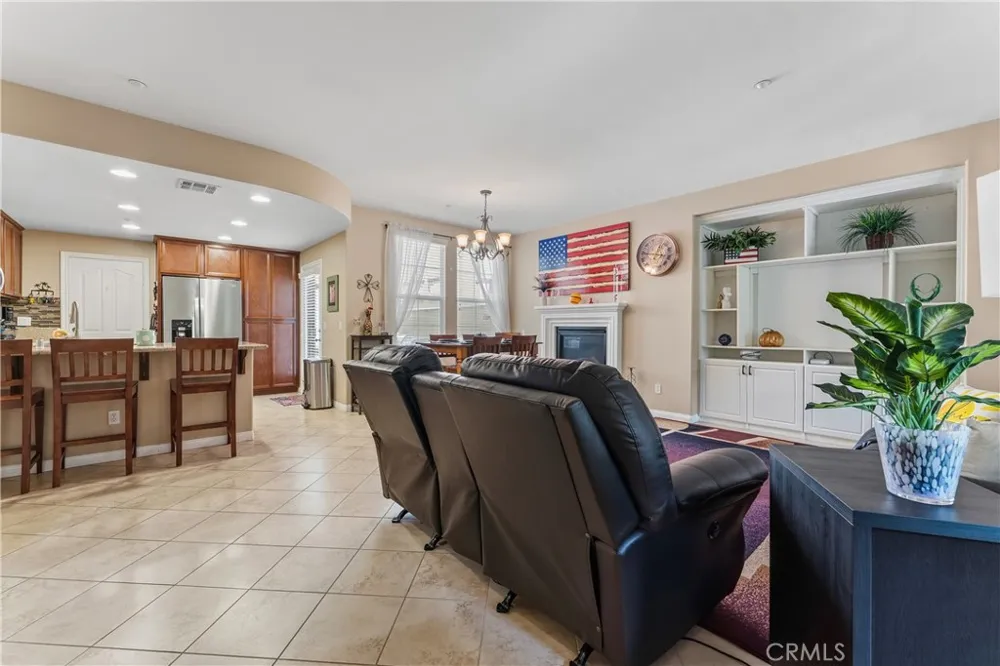 8363 Timberland Chino, CA 91708