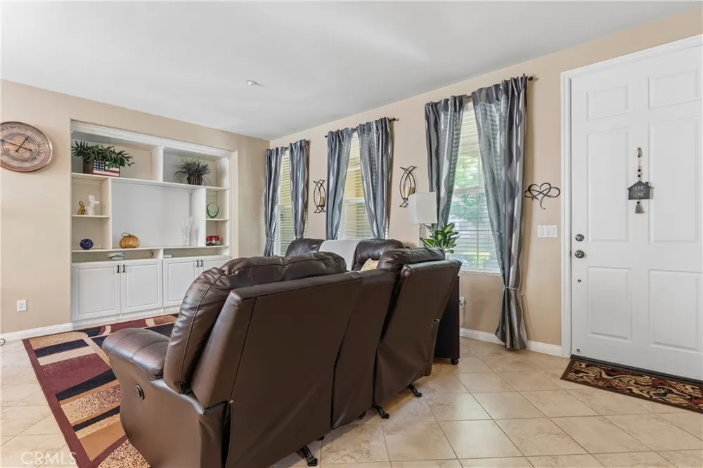 8363 Timberland Chino, CA 91708