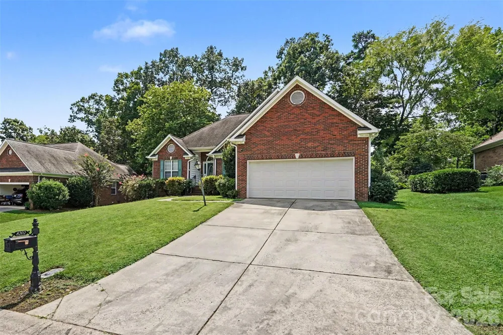 8202 Stevens Mill Road Matthews, NC 28104