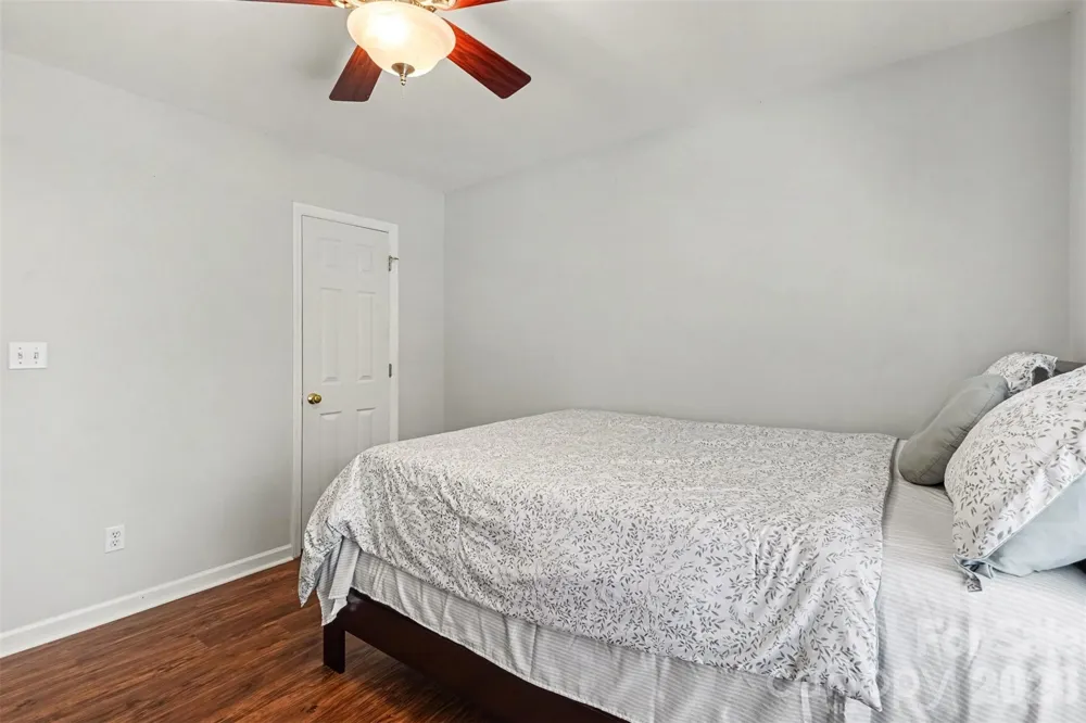 8202 Stevens Mill Road Matthews, NC 28104