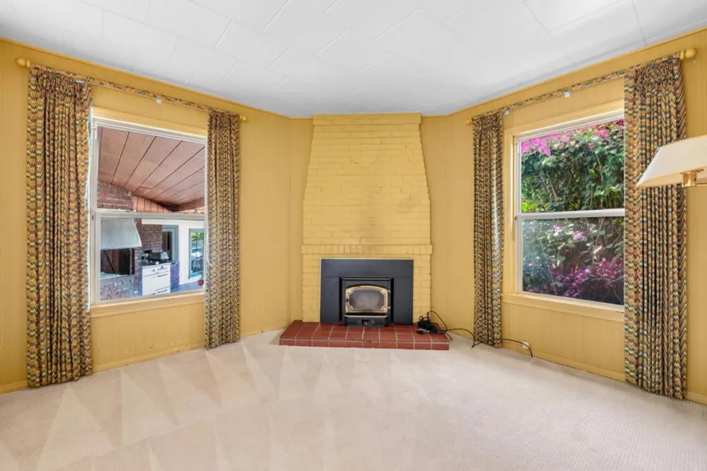 60 Seca Place Salinas, CA 93908