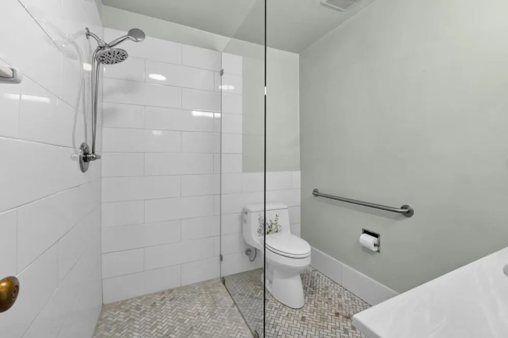 60 Seca Place Salinas, CA 93908