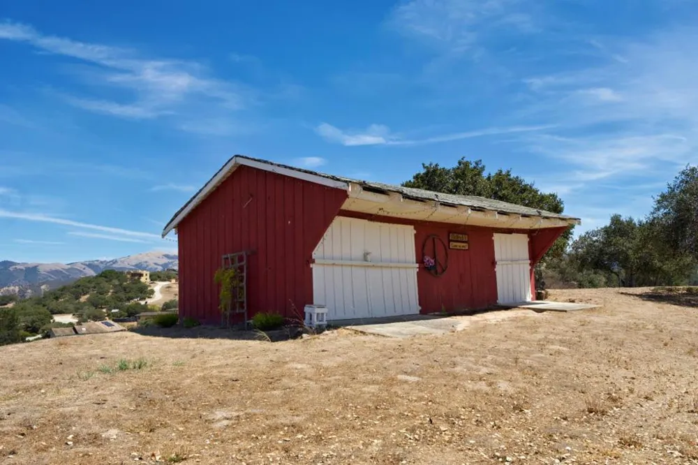 60 Seca Place Salinas, CA 93908