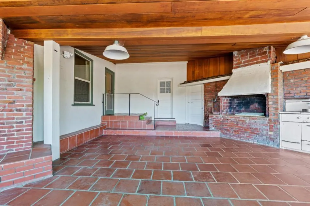 60 Seca Place Salinas, CA 93908