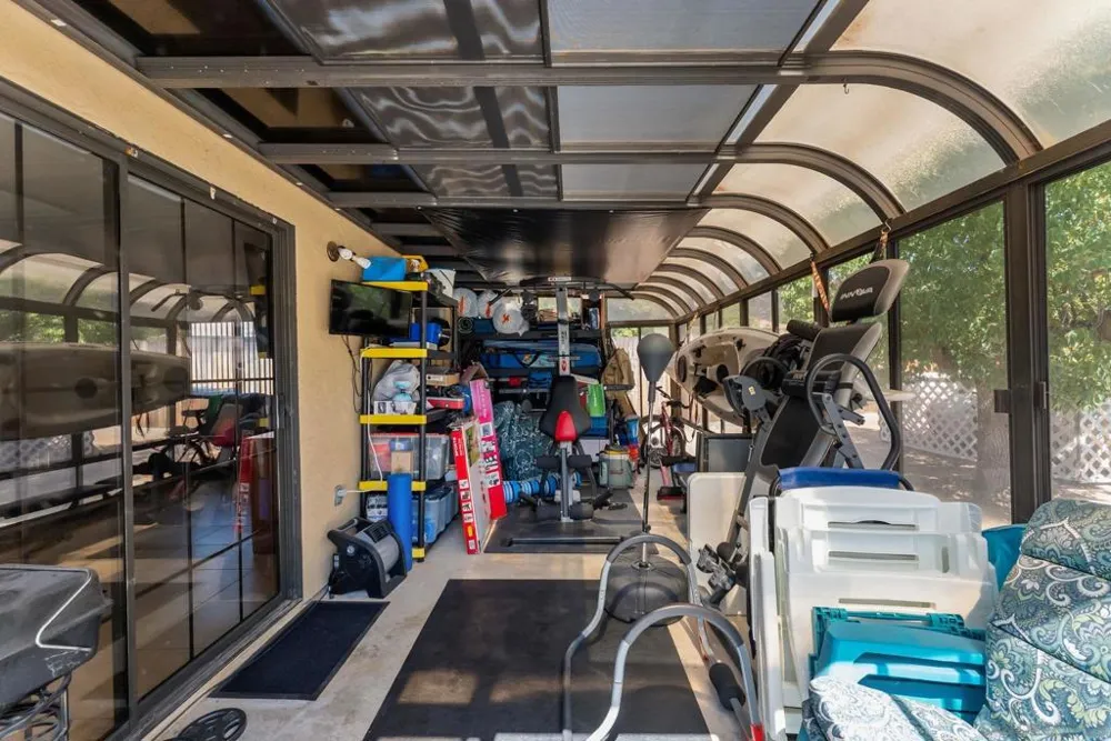 16333 Bassett Ramona, CA 92065