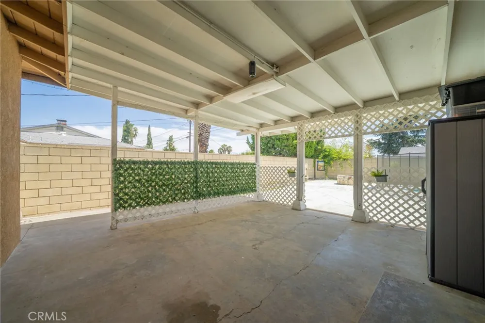 5595 Hawthorne Montclair, CA 91763