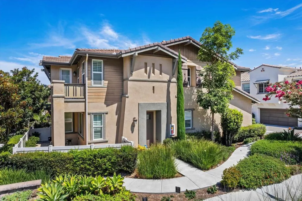 3149 Dega Carlsbad, CA 92010