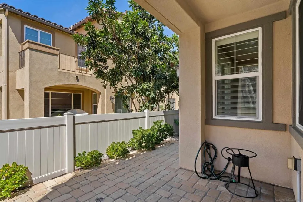 3149 Dega Carlsbad, CA 92010