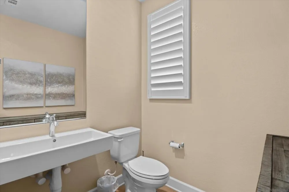 3149 Dega Carlsbad, CA 92010