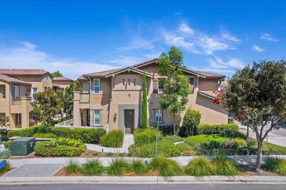 3149 Dega Carlsbad, CA 92010