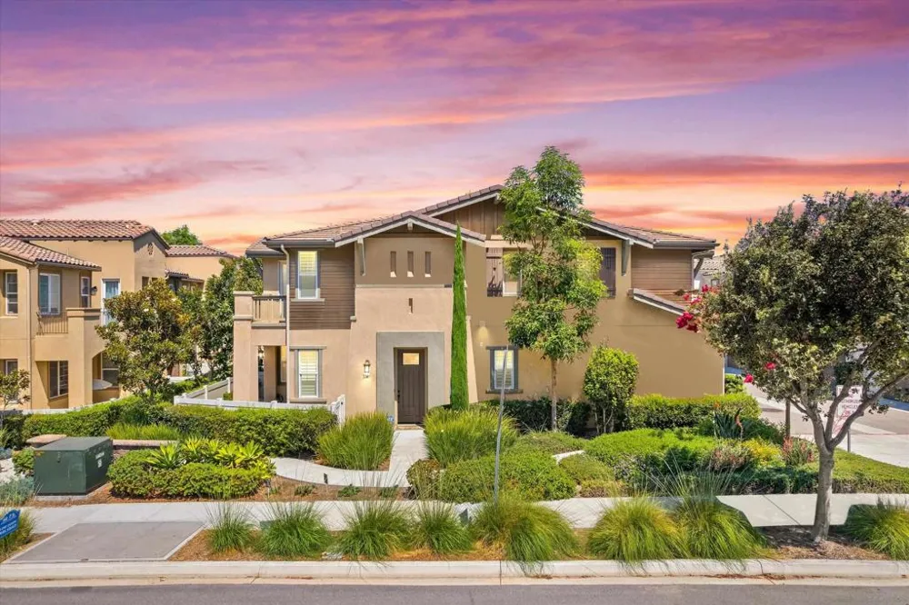 3149 Dega Carlsbad, CA 92010