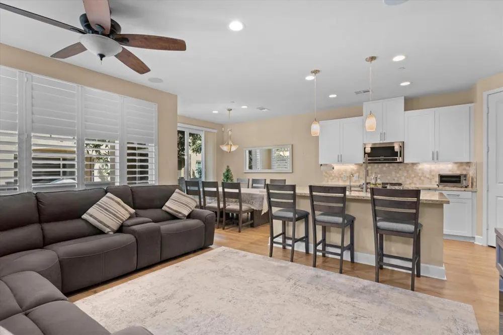 3149 Dega Carlsbad, CA 92010