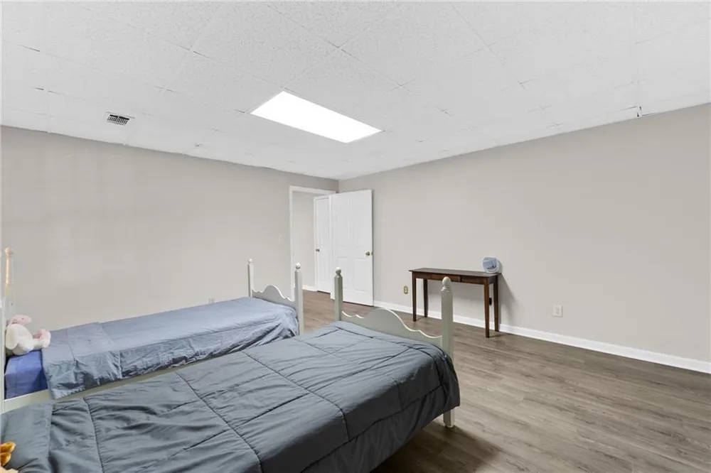 10245 Groomsbridge Road Johns Creek, GA 30022