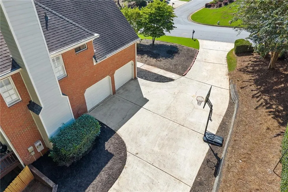 10245 Groomsbridge Road Johns Creek, GA 30022
