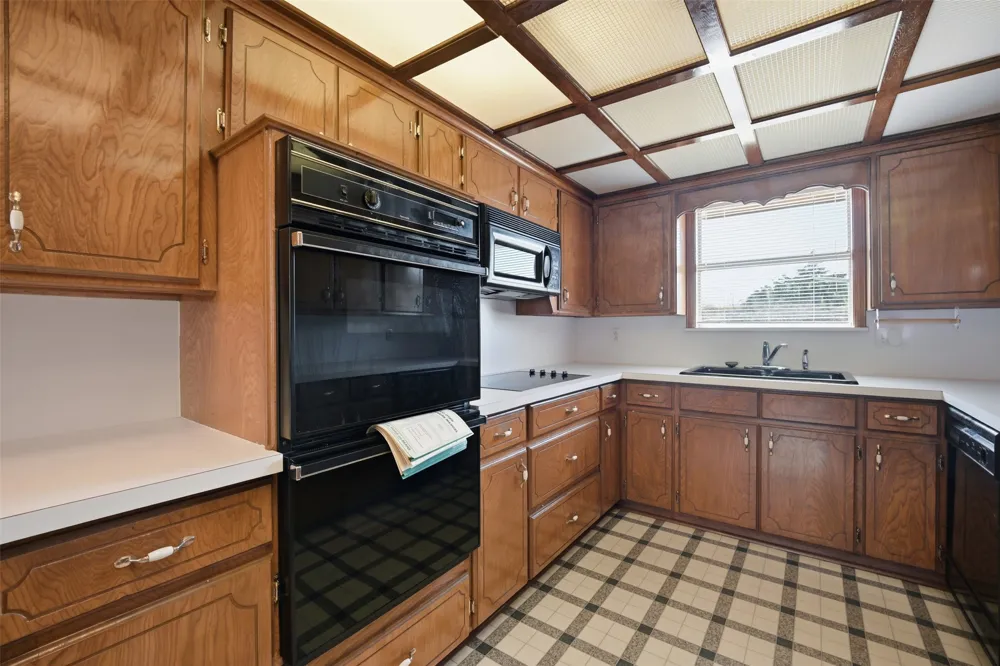 11330 County Road 3560 W Ada, OK 74820