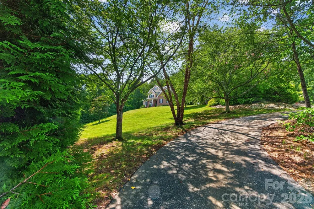 7940 Oakmont Court Hickory, NC 28602