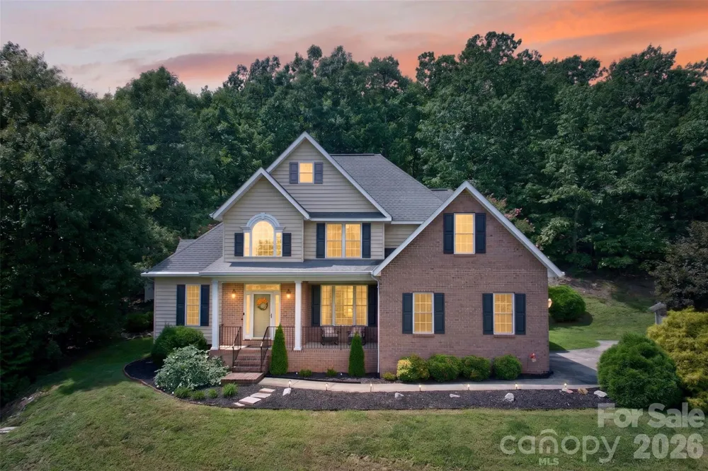 7940 Oakmont Court Hickory, NC 28602