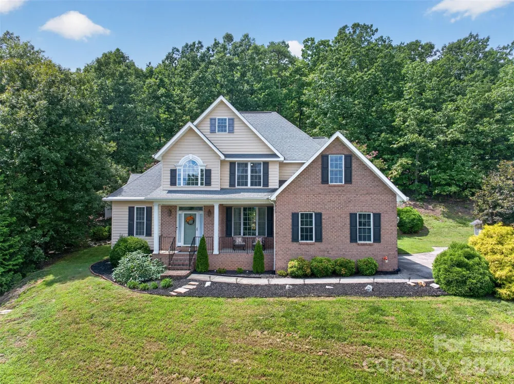 7940 Oakmont Court Hickory, NC 28602