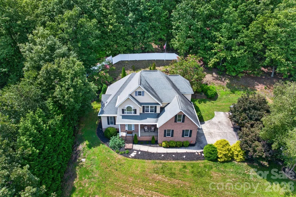 7940 Oakmont Court Hickory, NC 28602