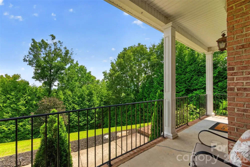 7940 Oakmont Court Hickory, NC 28602