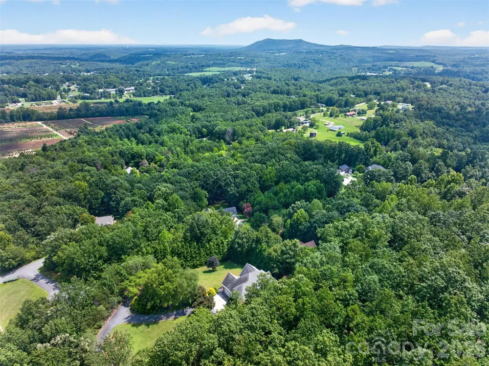 7940 Oakmont Court Hickory, NC 28602