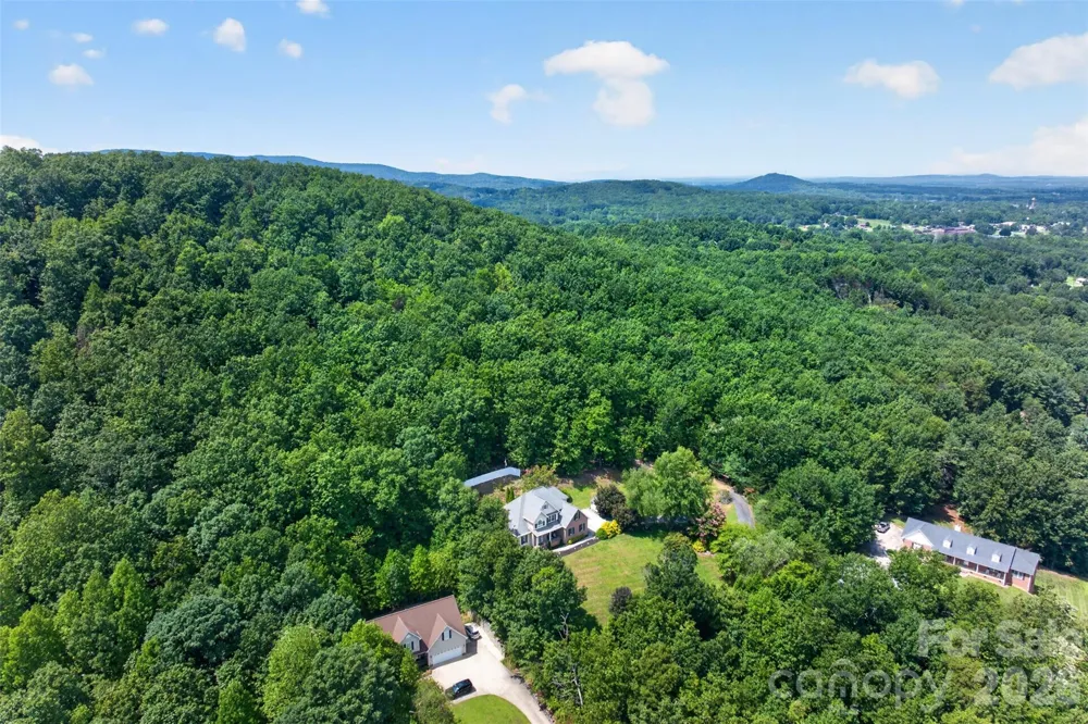 7940 Oakmont Court Hickory, NC 28602