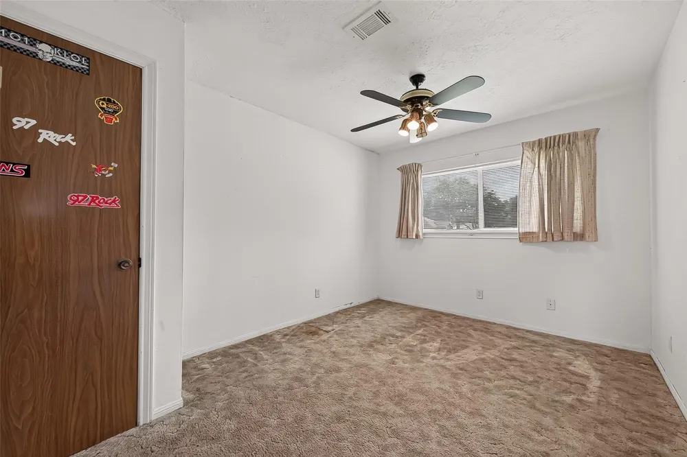 6623 Mildred Road Needville, TX 77461