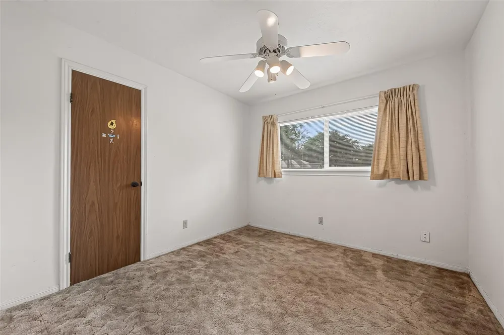 6623 Mildred Road Needville, TX 77461