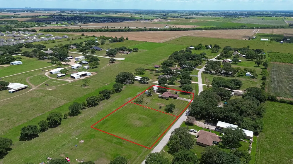 6623 Mildred Road Needville, TX 77461