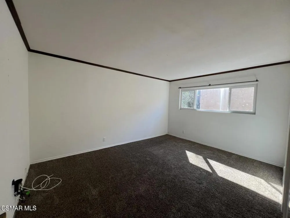 18617 Clark Street #4 Tarzana, CA 91356