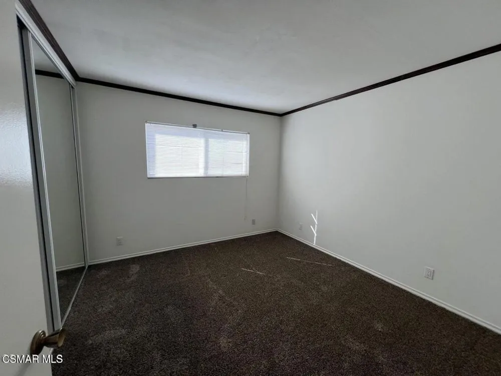 18617 Clark Street #4 Tarzana, CA 91356