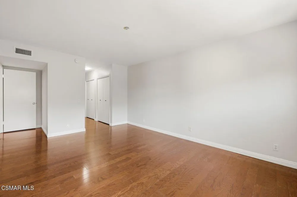 4700 Natick Avenue #310 Sherman Oaks, CA 91403