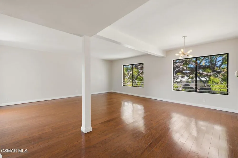 4700 Natick Avenue #310 Sherman Oaks, CA 91403