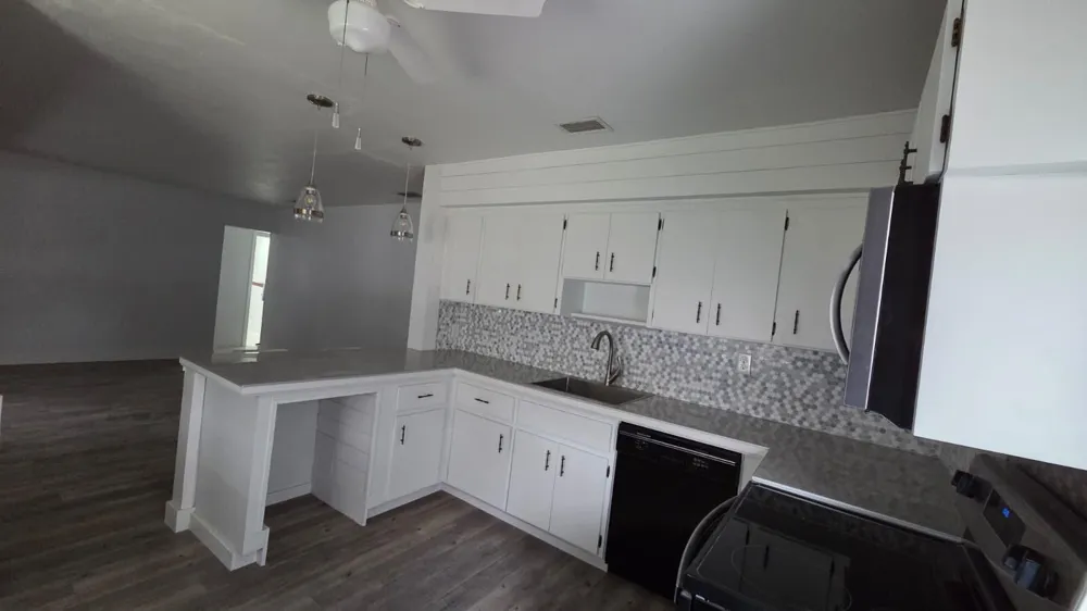2539 CLEVELAND STREET Hollywood, FL 33020