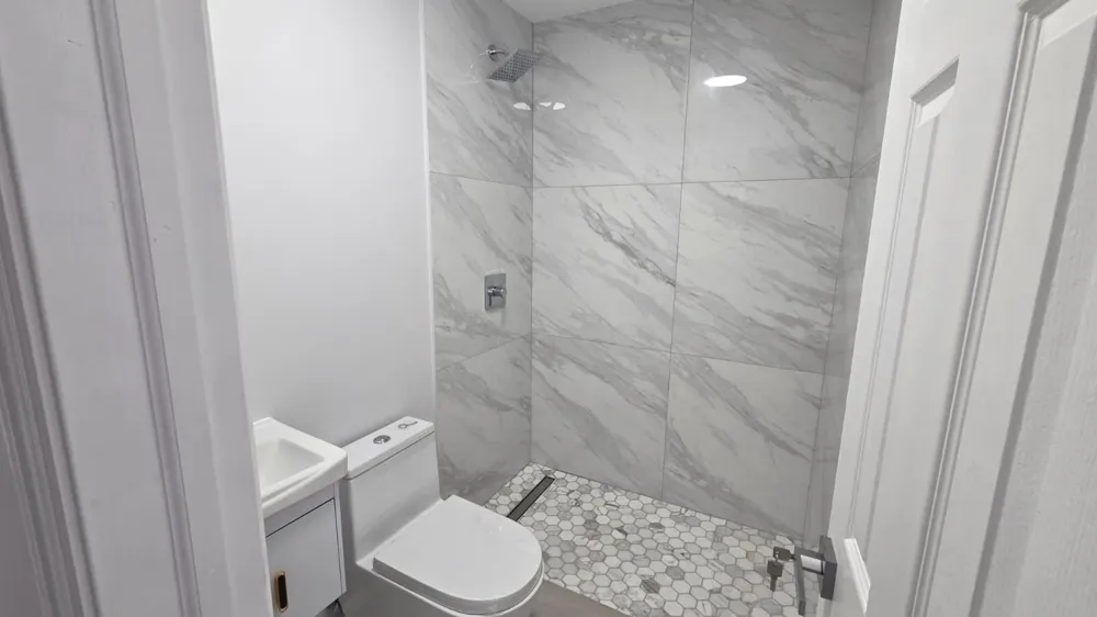 2539 CLEVELAND STREET Hollywood, FL 33020