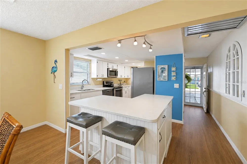 9406 ANDOVER CIRCLE Bradenton, FL 34210