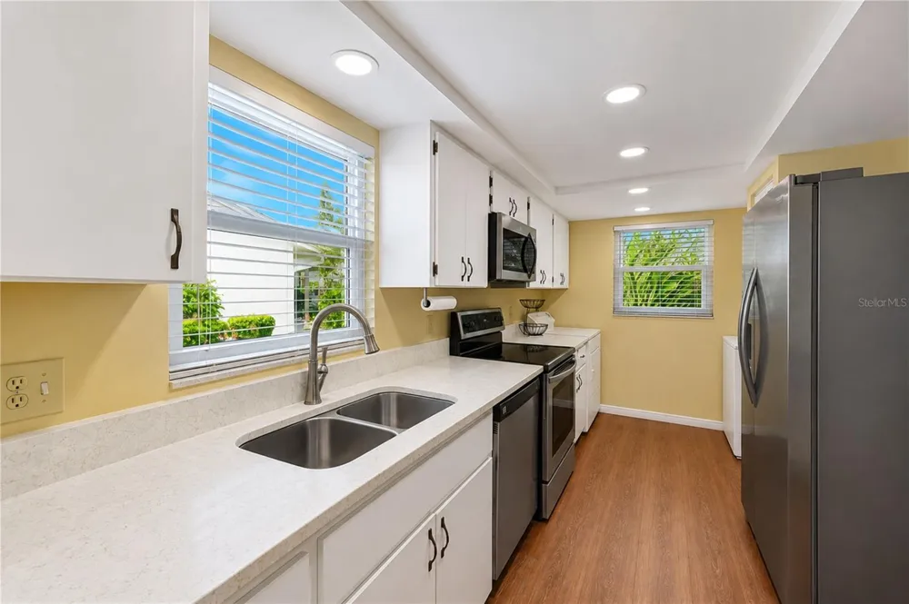 9406 ANDOVER CIRCLE Bradenton, FL 34210